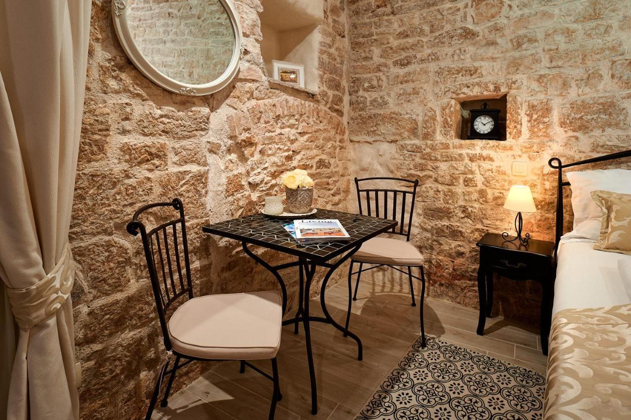 Rustic Apartments Sv Frane In The Old Town Šibenik Exterior foto