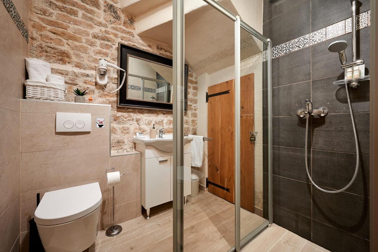 Rustic Apartments Sv Frane In The Old Town Šibenik Exterior foto
